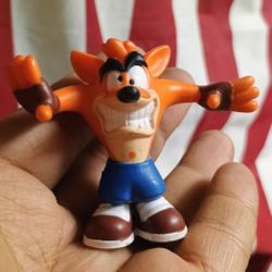 Vintage Crash Bandicoot PVC Figure Toy Taco Bell PS1 Playstation Sony Cake Topper