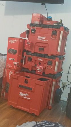 Milwaukee Packout Tool Storage System Bundle