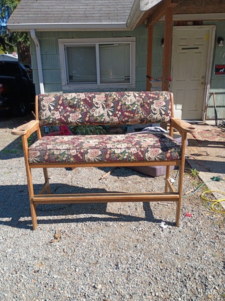Casino\ Bar Bench 