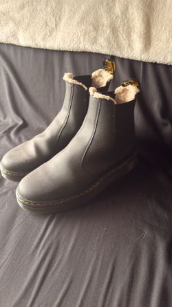 Dr. Martens 2976 WarmWair Shearling-Lined Chelsea Boots