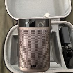 Xgimi Mogo 2 Pro Bundle Projector 
