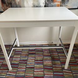 White IKEA EKEDALEN Table 