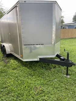 2023 V-Enclosed Trailer16 X 7 Like New