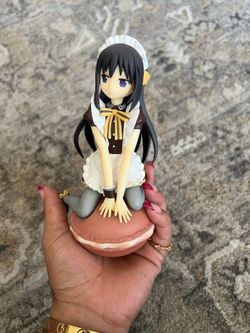 Macaron Homura Figure