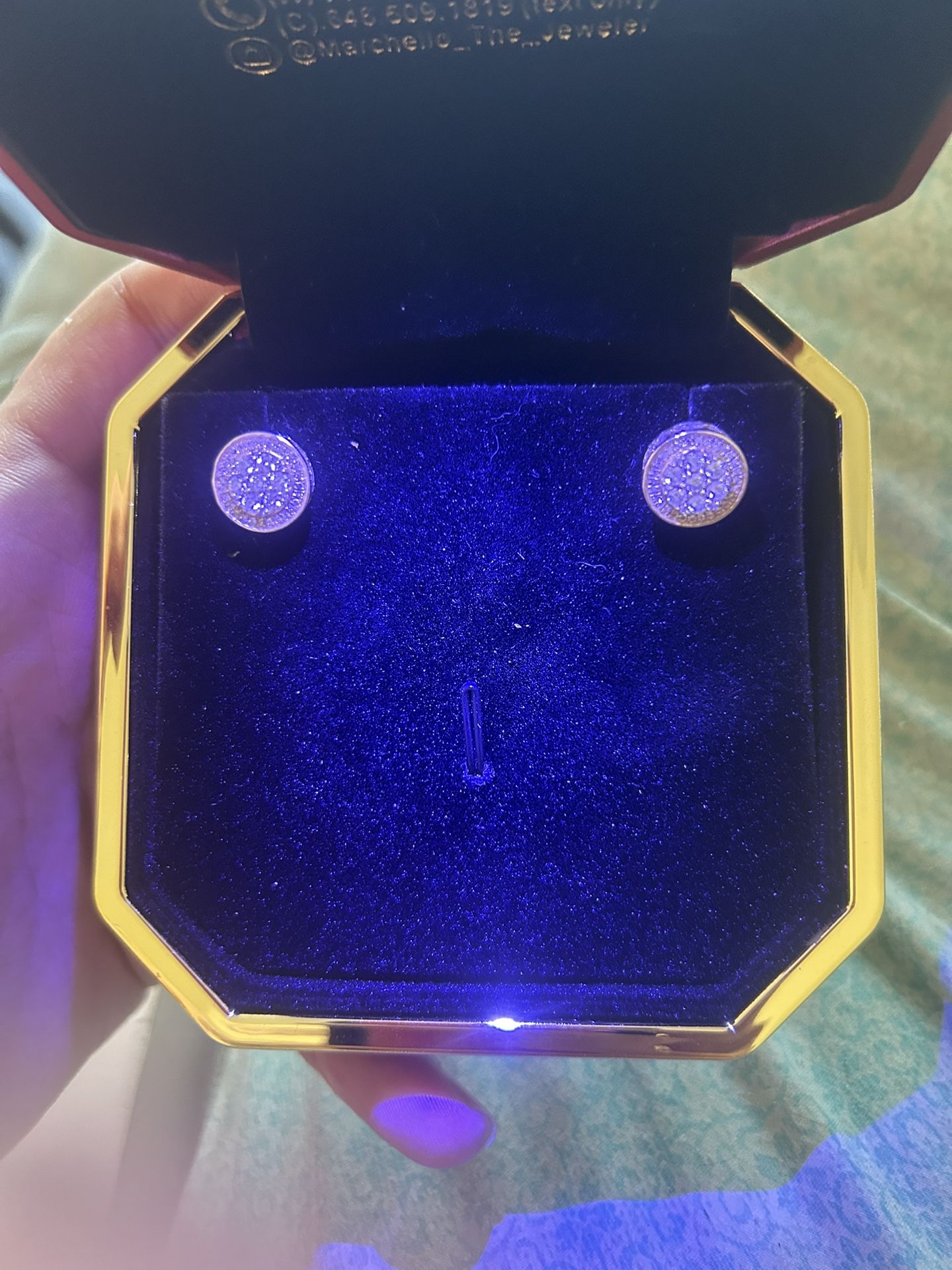 14k Round Diamond Earrings