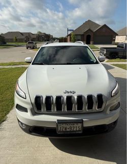 2018 Jeep Cherokee vendo o cambio por pick up
