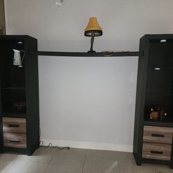 Entertainment shelves 