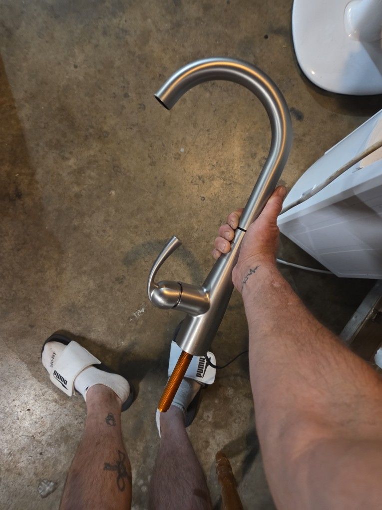 New Moen Faucets ×2