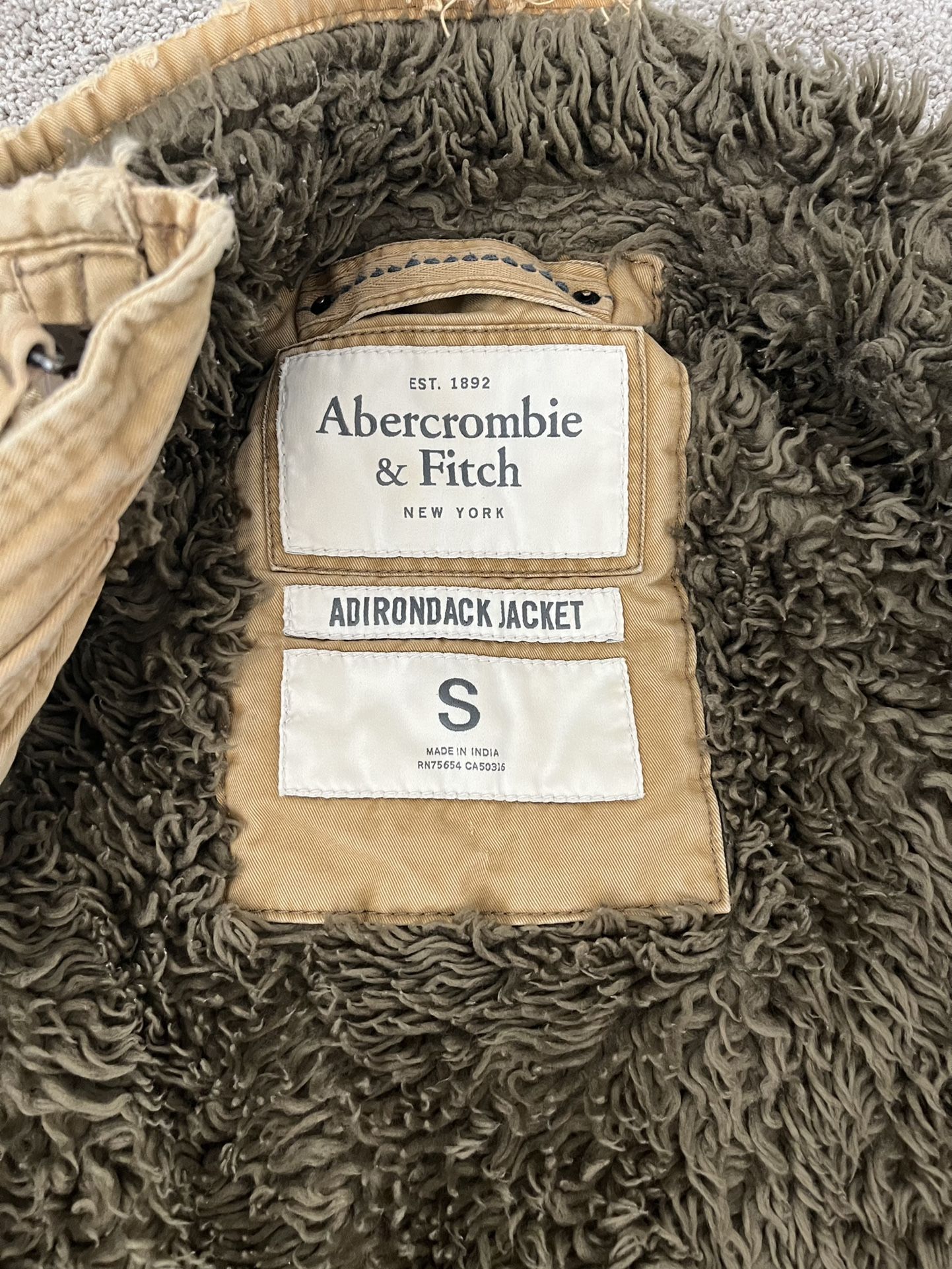 Abercrombie & Fitch ADIRONDACK JACKET SMALL for Sale in