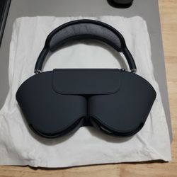 Apple Airpods Max USB C Black BRAND NEW