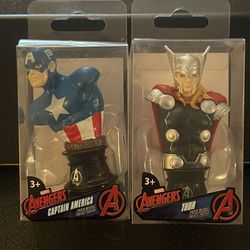 * Marvel Avengers Captain America & Thor Mini Paper Weight Factory Sealed New! ($10.00 Set)