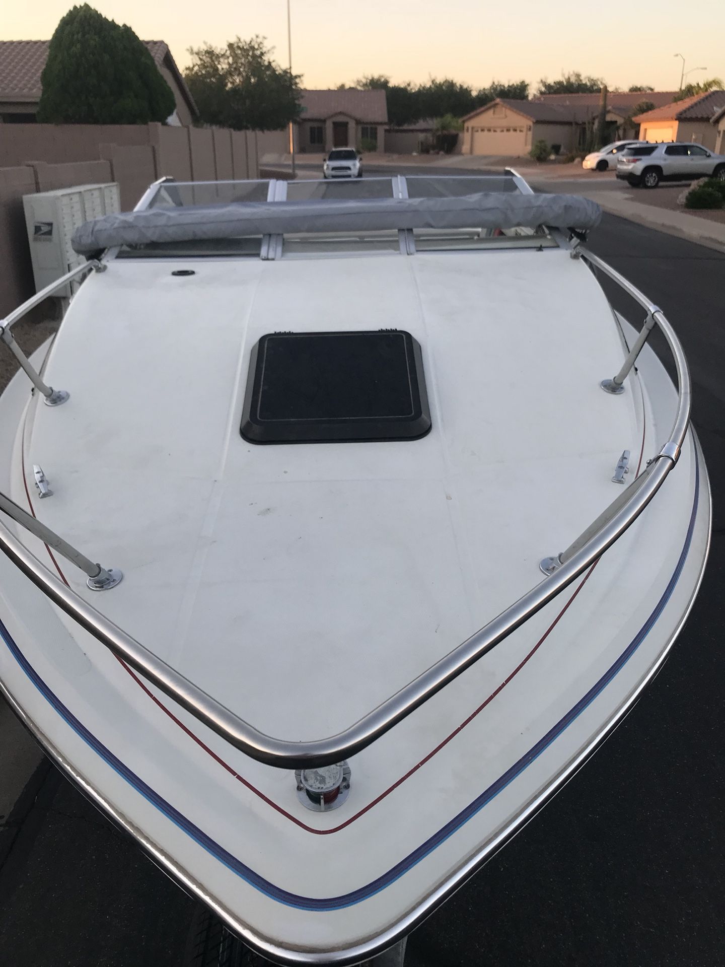 1987 bayliner Capri Cuddy Cabin 21’