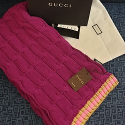 NWT Authentic GUCCI Magenta Pink Gold WOOL CASHMERE Blend Knit SCARF New
