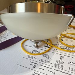 Free Light.  Works Fine And In Great Condition 