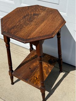 Vintage Solid Tiger Oak (Quarter-Sawn Oak) Victorian Style Octagonal End Table