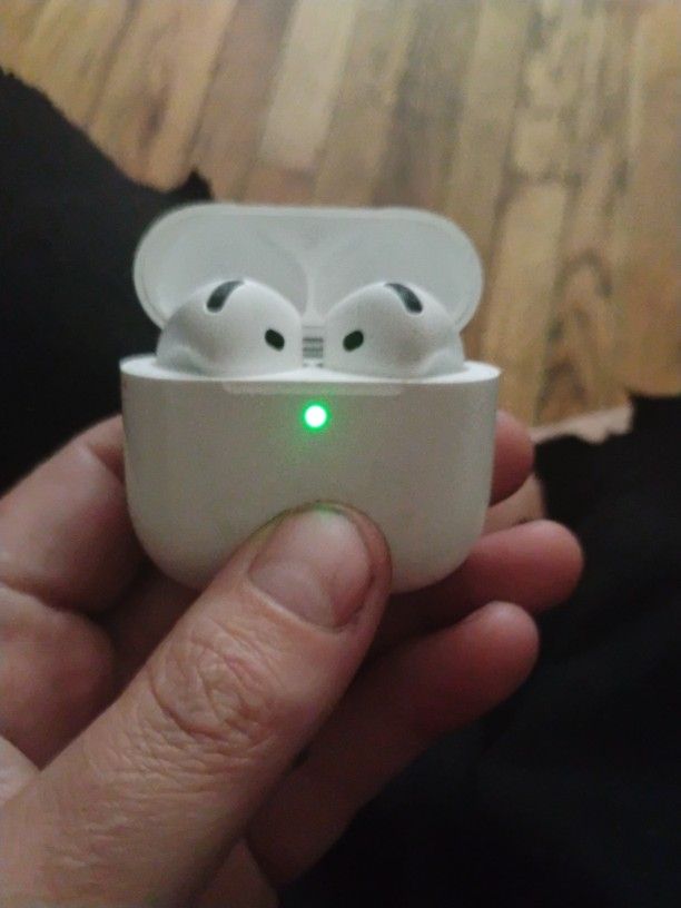 Apple Airpod Pro 4th Gen