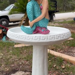 New Solid Concrete Mermaid Birdbath