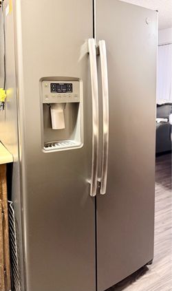 GE 25.3 side-by-side two door refrigerator