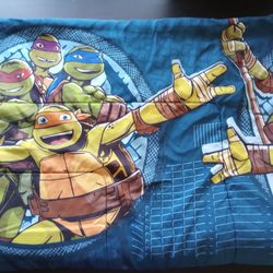 Twin Size Ninja Turtle's Comforter 