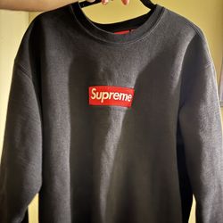 SUPREME CREWNECK