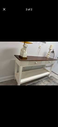 farmhouse console table( delivery at full price offer within 20 miles )