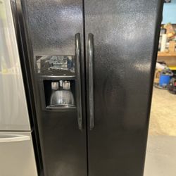 Frigidaire Refrigerator 0J 