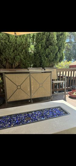 Out Door Bar
