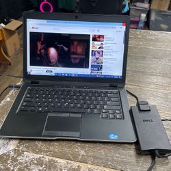 Dell Laptop i5 8gb 120SSD Win 10  $135
