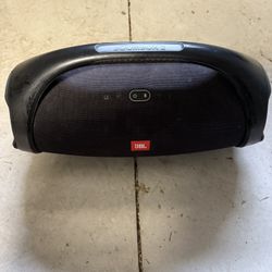 JBL Boombox 2