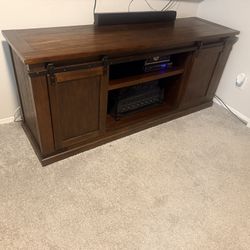TV Stand/Entertainment center