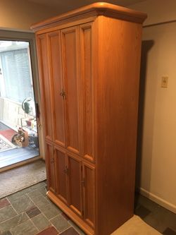 Solid oak cabinet like new 81x 41x 20.5 “