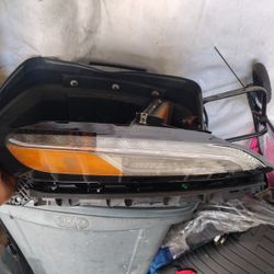 Grand Cherokee OEM Light 