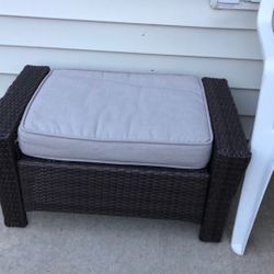Patio Or Home Otoman Wer Good 50$