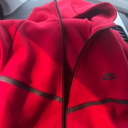 Red Nike Tech