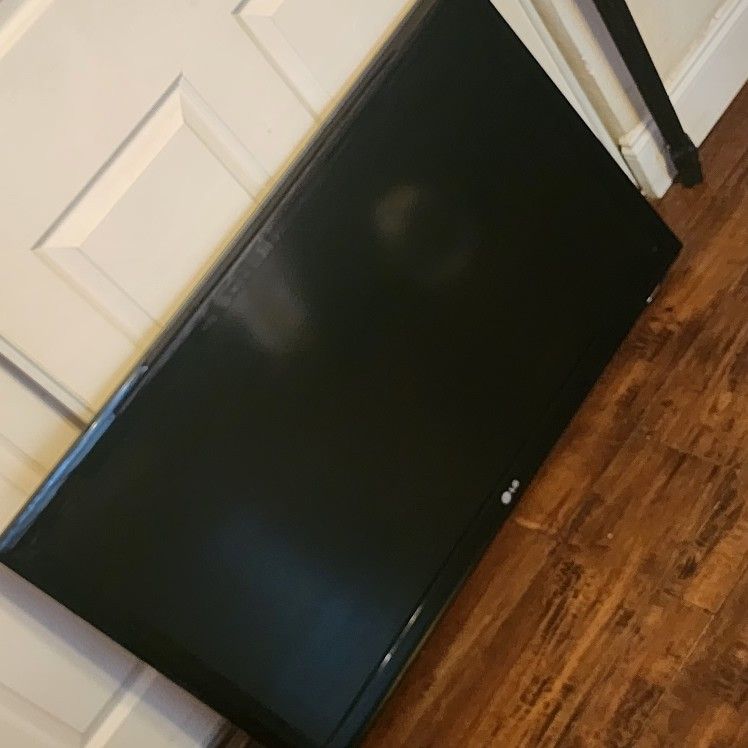 43" Flat Screen TV  $150