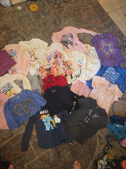 Girls shirts sizes 7 to 8, huge lot 22 items