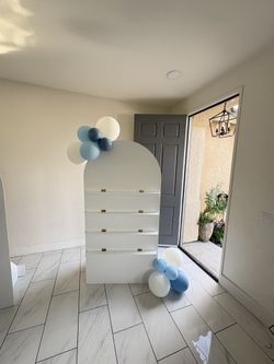 Back Drop With Shelf’s