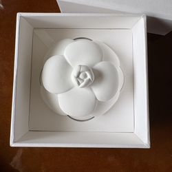  Chanel Camellia Perfume diffuser