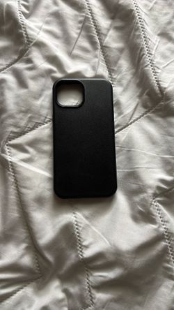 Black iPhone 15 Otterbox Case 