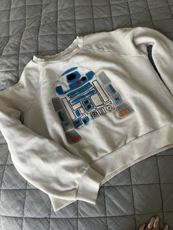 R2-D2 Star Wars Sweater Size Small Women’s
