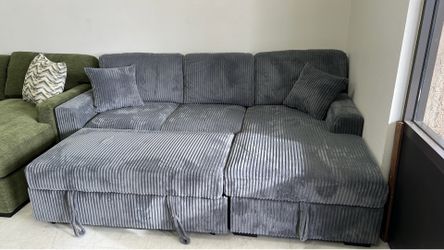 Sofa sleeper// L-shape sofa // pullout bed // corduroy