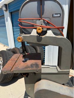 Band saw