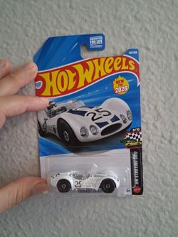 Hot Wheels HW Starting Grid 9/10 New for 2026