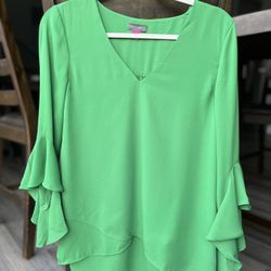 Vince Camino  Flutter Sleeve Green Blouse