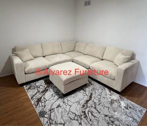 Sectional sofa with ottoman