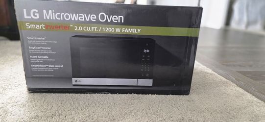 BRAND NEW LG Microwave Oven 2ft - brand new never opened