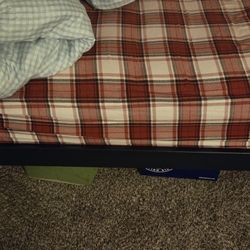 Twin Beds (can be bunkbed)