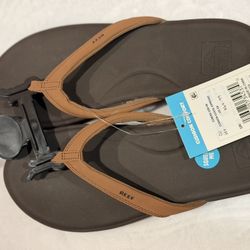 Reef Cushion Cloud Flip Flops – Espresso/Brown – Men’s Size 10 – NEW with Tags