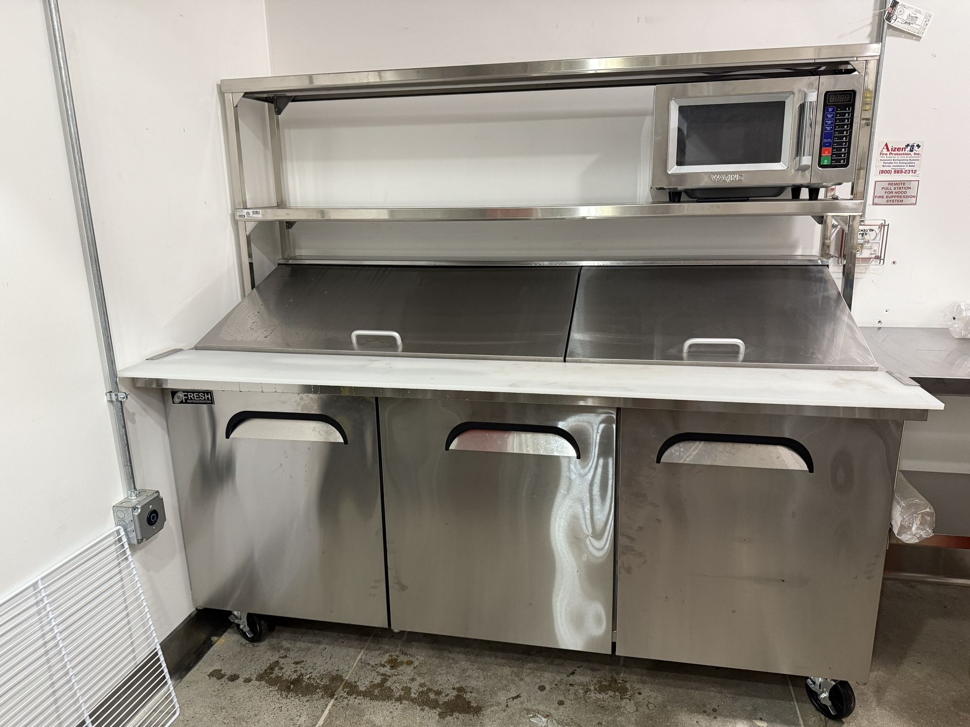 Mega Top Sandwich Prep Table 72”