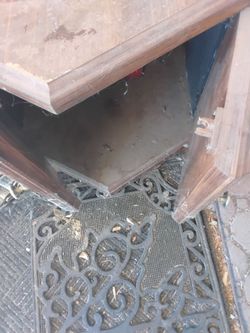 Corner tables